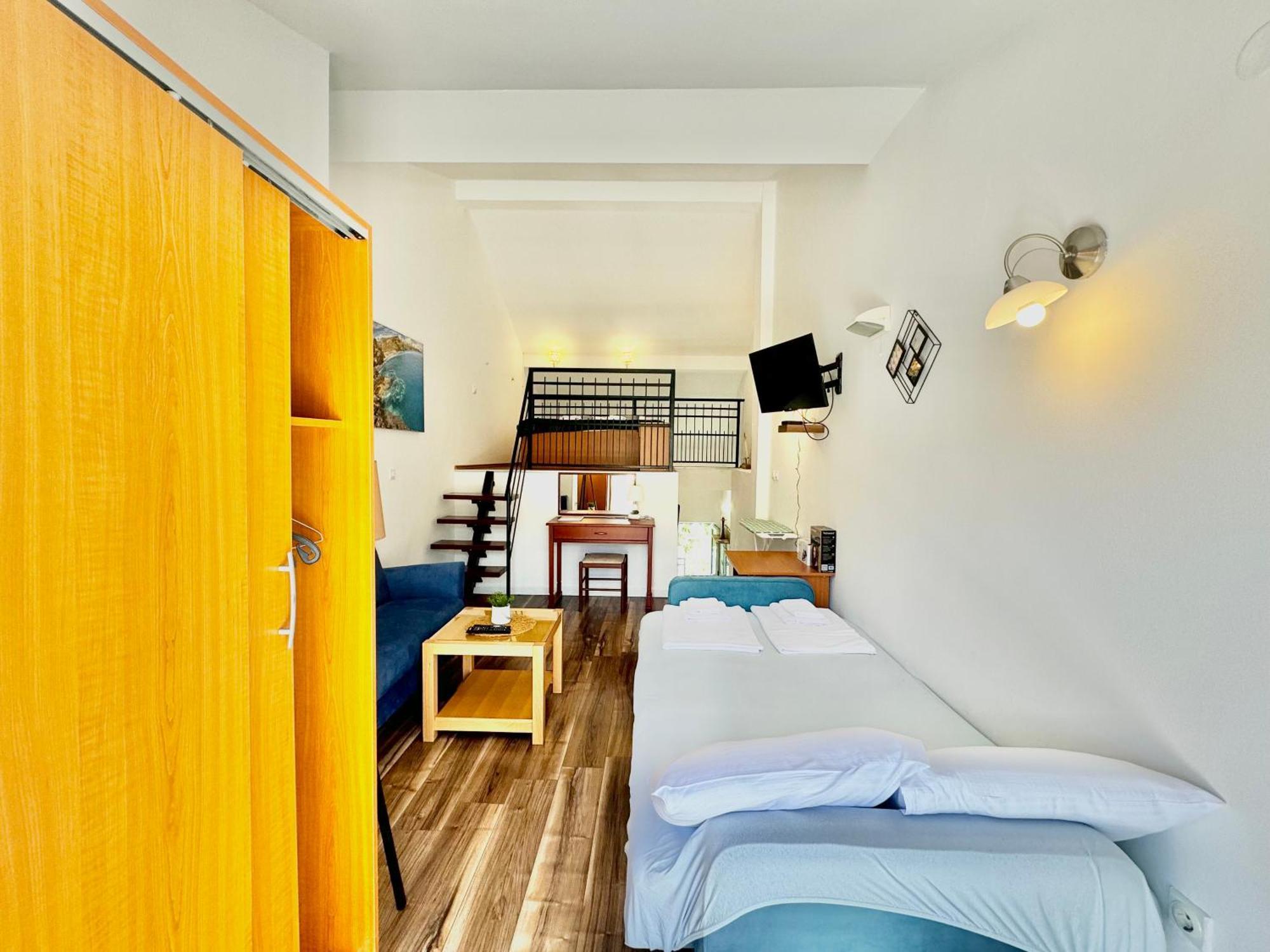 For-A Apartmani เบชิชิ ภายนอก รูปภาพ