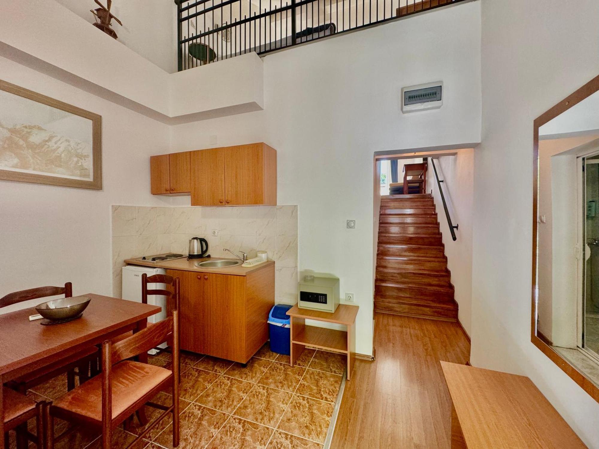 For-A Apartmani เบชิชิ ภายนอก รูปภาพ