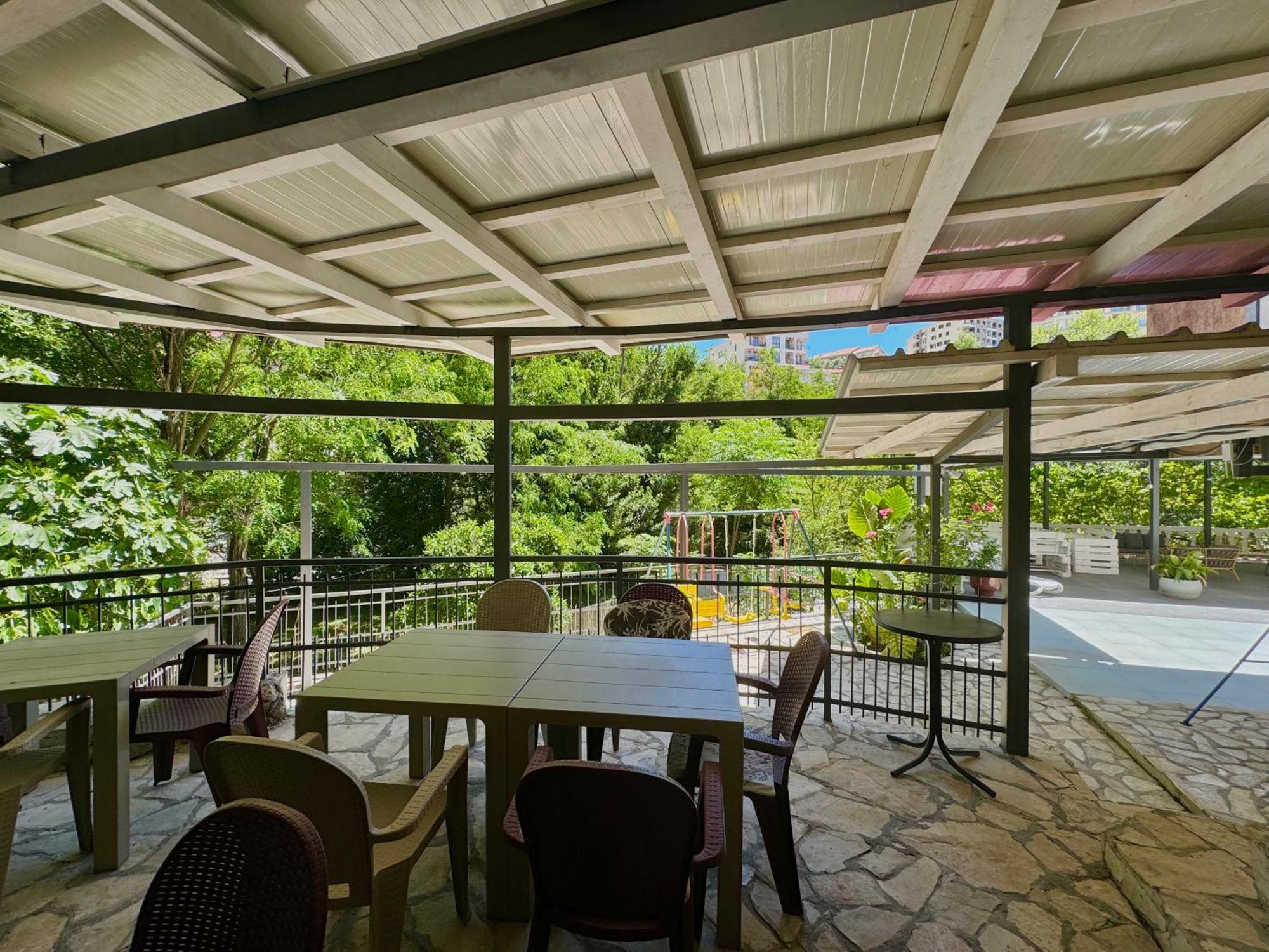 For-A Apartmani เบชิชิ ภายนอก รูปภาพ